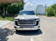 Toyota Land Cruiser LC300 2024 - Bán Toyota Land Cruiser LC300 sản xuất 2024, mới 99,99%. giá 5 tỷ 650 tr tại Hà Nội