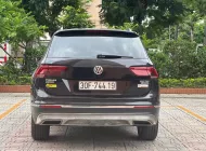 Volkswagen Tiguan 2018 - CẦN BÁN XE VOLKSWAGEN TIGUAN ALLSPACE 2018 – BẢN FULL 4MOTION NHẬP KHẨU NGUYÊN CHIẾC MEXICO. giá 765 triệu tại Hà Nội