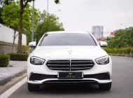 Mercedes-Benz E200 exclusive 2022 - Bán Mercedes exclusive sản xuất 2022, màu trắng giá 1 tỷ 699 tr tại Hà Nội
