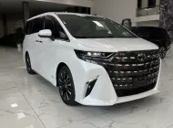 Toyota Alphard HEV 2025 - Alphard HEV màu Trắng nội thất nâu xem nhập mới 100%, Xe sẵn hồ sơ đăng ký luôn. giá 4 tỷ 635 tr tại Hà Nội