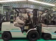 Nissan Nissan khác 2025 - XE NÂNG UNICARRIERS (NISSAN) – NHẬP KHẨU NHẬT BẢN giá 400 triệu tại Tp.HCM