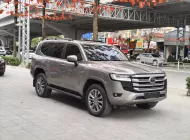 Toyota Land Cruiser LC300 2024 - Land Cruiser LC300 Màu Đồng sản xuất 2024. Xe một chủ từ đầu đi hơn 3 vạn Km chuẩn.  giá 5 tỷ 150 tr tại Hà Nội