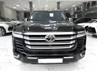 Toyota Land Cruiser LC300 2024 - Bán Land Cruiser LC300 sản xuất 2024, lên full bodykit Trung Đông. giá 5 tỷ 80 tr tại Hà Nội