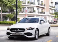 Mercedes-Benz C200 Avantgarde 2025 - Tiết kiệm hơn vài trăm tr so với mua hãng, lướt 5000km, Zin 100% giá 1 tỷ 459 tr tại Hà Nội