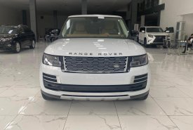 Bán Range Rover SV Autobiography 2022 màu trắng, nội thất da bò, xe sẵn giao ngay giá 12 tỷ 500 tr tại Hà Nội