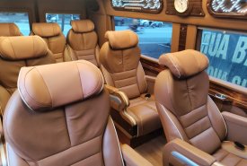 Ford Limosine đăng ký 2018 - 2,5 xe 10 chỗ  giá 500 triệu tại Hà Nội