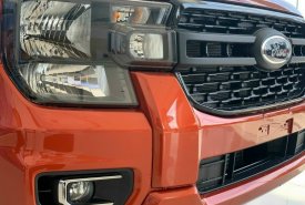 Ford Ranger XLS 2.0L AT 2023 - Bán Ford Ranger XLS 2.0L AT đời 2023, màu đỏ giá 688 triệu tại Hòa Bình