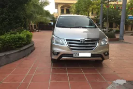 Toyota Innova 2.0E 2016 - Tôi cần bán chiếc xe  giá 325 triệu tại Hà Nội