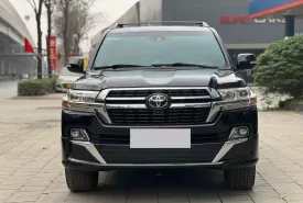 Toyota Land Cruiser 5.7 nhập Mỹ 2016 - Bán Toyota Land Cruiser 5.7 nhập Mỹ màu đen, Model 2016, xe cực mới. giá 4 tỷ 190 tr tại Hà Nội