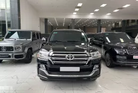 Toyota Land Cruiser 4.6 V8 2019 - Bán Toyota Land Cruiser 4.6 V8, sản xuất 2019, lăn bánh hơn 6 vạn Km. giá 3 tỷ 860 tr tại Hà Nội