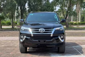 Toyota Fortuner 2019 - Chính chủ bán xe Toyota Fortuner 4x4 máy xăng sản xuất 2019 nhập khẩu. giá 799 triệu tại Hà Nội