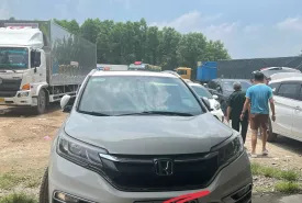 Honda CR V 2015 - Cần bán xe Honda CR V 2015 2.4 AT Tự Động  giá 550 triệu tại Hà Nội