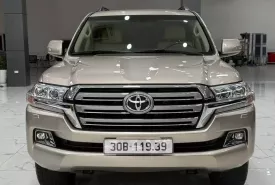 Toyota Land Cruiser 4.6 V8 2016 - Bán Toyota Land Cruiser LC200, sản xuất 2016. Xe cực mới. giá 2 tỷ 880 tr tại Hà Nội