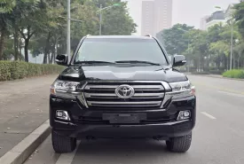 Toyota Land Cruiser MBS 2020 - Toyota Land cruiser LC200 VX 4.6V8 màu đen sản xuất năm 2020, xe đã được chủ lên bộ ghế MBS giá 4 tỷ 200 tr tại Hà Nội