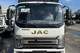 Xe tải 2,5 tấn - dưới 5 tấn 2025 - Bán xe tải Jac 2T25 thùng 4m2 giao ngay giá 470 triệu tại Bình Dương