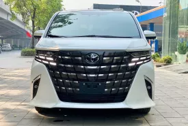 Toyota Alphard HEV 2026 - Bán Alphard HEV sản xuất 2026. Xe sẵn giao ngay. giá 4 tỷ 435 tr tại Hà Nội