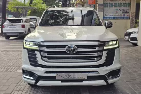 Toyota Land Cruiser LC300 2021 - Đã up Body Trung Đông cực đẹp, full lịch sử hãng  giá 4 tỷ 290 tr tại Hà Nội