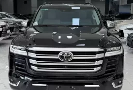 Toyota Land Cruiser LC300 2024 - Bán Land Cruiser LC300 sản xuất 2024, sơn Zin 100%. giá 5 tỷ 60 tr tại Hà Nội