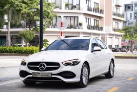 Mercedes-Benz C200 Avantgarde 2025 - Tiết kiệm hơn vài trăm tr so với mua hãng, lướt 5000km, Zin 100% giá 1 tỷ 459 tr tại Hà Nội