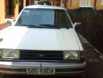Nissan Bluebird  MT 1983 - Bán xe Nissan Bluebird đời 1983, màu trắng số sàn