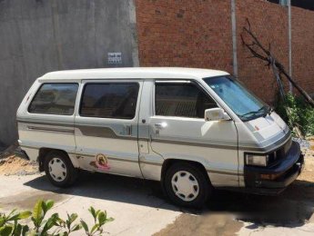 Toyota Hiace MT 1986 - Bán Toyota Hiace đời 1986, màu trắng số sàn