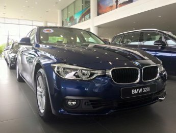 BMW 3 Series 320i 2017 - Bán BMW 3 Series 320i 2017, màu xanh lam, nhập khẩu, giá rẻ nhất tại Thái Nguyên