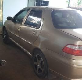 Fiat Albea   2006 - Bán ô tô Fiat Albea sản xuất 2006, màu vàng 