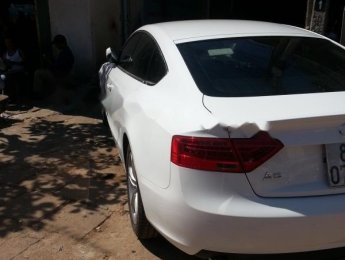 Audi A5 TFSI 2015 - Cần bán lại xe Audi A5 TFSI năm 2015, màu trắng, xe nhập