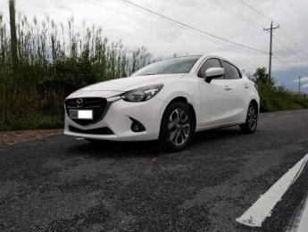 Mazda 2 1.5AT 2015 - Xe Mazda 2 1.5AT đời 2015, màu trắng số tự động, 545 triệu