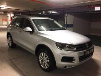 Volkswagen Touareg GP 2014 - Xe nhập Đức Volkswagen Touareg GP đời 2014, màu bạc, cam kết giá tốt nhất thị trường. LH Hương: 0902.608.293