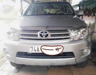 Toyota Fortuner    MT 2011 - Cần bán xe Toyota Fortuner MT sản xuất 2011, màu bạc chính chủ, giá 705tr