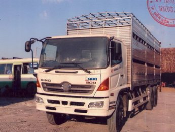 Hino FL SA 2017 - Cần bán chiếc Hino FLSA - thùng chở heo 3 tầng, giá tốt nhất miền Nam