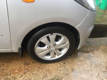 Hyundai i10   2011 - Bán Hyundai i10 đời 2011, xe còn đẹp