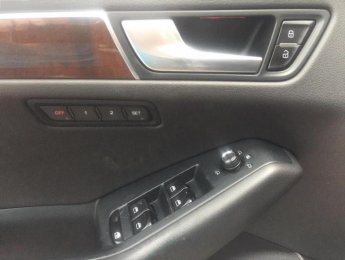 Audi Quattro Q5 2.0T  Premium 2011 - Cần bán lại xe Audi Quattro Q5 2.0T  Premium năm 2011, màu đen, nhập khẩu