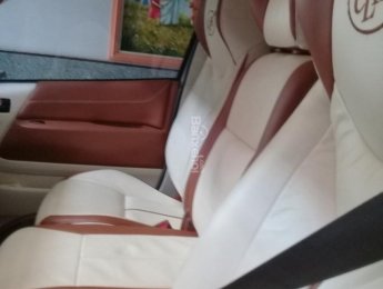 Toyota Van   2010 - Bán xe Toyota 10 chỗ sản xuất năm 2010 màu trắng