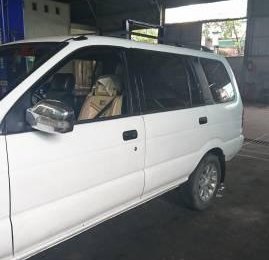 Isuzu Hi lander 2008 - Bán Isuzu Hi lander đời 2008, màu trắng xe gia đình, 270 triệu