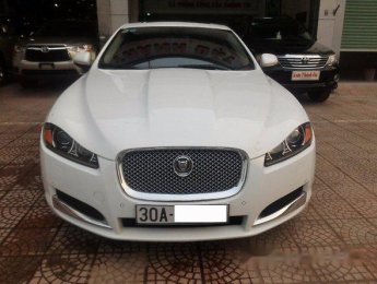 Jaguar XF 2.0 2012 - Cần bán gấp Jaguar XF 2.0 năm 2012, màu trắng chính chủ