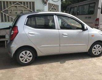 Hyundai i10  MT 2013 - Bán xe Hyundai i10 MT đời 2013, màu bạc, giá 245tr