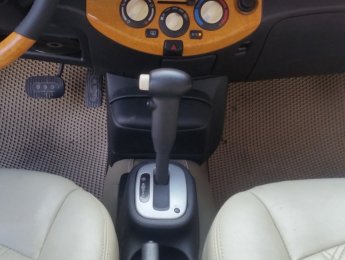 Nissan Micra 1.3AT 2007 - Cần bán Nissan Micra 1.3AT đời 2007, màu trắng, nhập khẩu nguyên chiếc