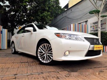 Lexus ES 350 2012 - Bán ô tô Lexus ES 350 đời 2012, màu trắng, xe nhập số tự động