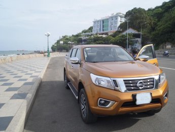 Nissan Navara SL 2016 - Cần bán Nissan Navara SL đời 2016, màu vàng, xe nhập xe gia đình giá cạnh tranh