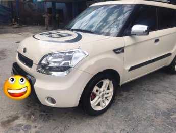 Kia Soul 4U 2010 - Bán lại xe Kia Soul 4U đời 2010, màu kem (be), nhập khẩu