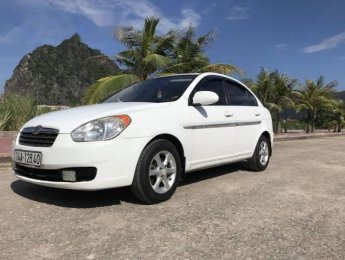 Hyundai Verna   2009 - Bán ô tô Hyundai Verna 2009, màu trắng, 220 triệu