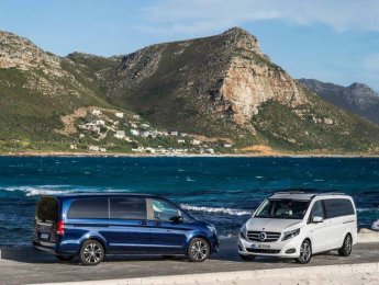 Mercedes-Benz V-Class V220D 2017 - Cần bán Mercedes V220D năm 2017, màu xanh lam, LH ngay Ms Thùy Linh 0936 200 686
