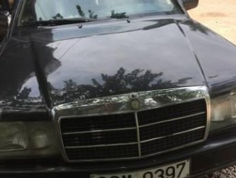 Mercedes-Benz 190 E 1990 - Cần bán lại xe Mercedes 190E sản xuất 1990, màu đen, giá 65tr