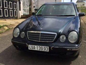 Mercedes-Benz E class  E 240 2002 - Gia đình bán Mercedes E 240 đời 2002, màu xanh đen