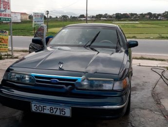 Ford Crown victoria 1995 - Cần bán lại xe Ford Crown victoria đời 1995, màu xanh lam, nhập khẩu, 130tr