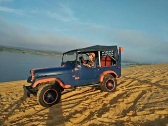 Jeep CJ 1975 - Cần bán gấp Jeep CJ đời 1975, hai màu, nhập khẩu
