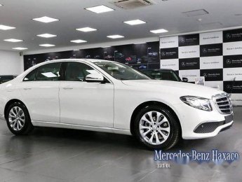 Mercedes-Benz E class E200 2017 - Bán xe Mercedes E200 sản xuất 2017, màu trắng