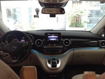 Mercedes-Benz V-Class V220 2016 - Bán xe Mercedes V220 năm 2016, nhập khẩu